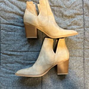 Tan Ankle Boots for Women